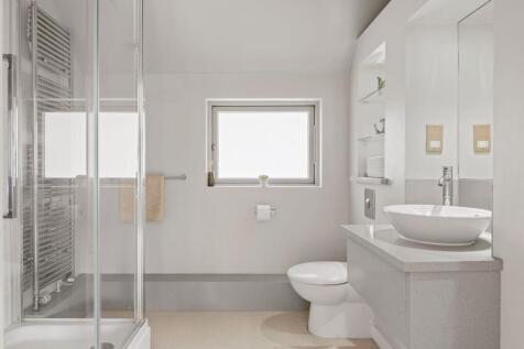 Ensuite shower room