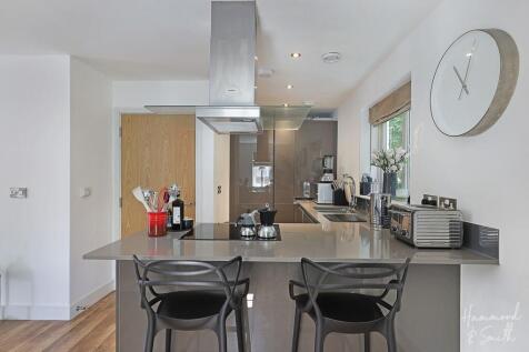 Open Plan Kitchen / Living Space