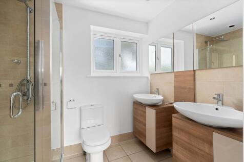 Ensuite shower room