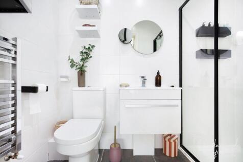 En - Suite Shower Room