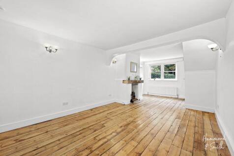 Lounge / Dining Room