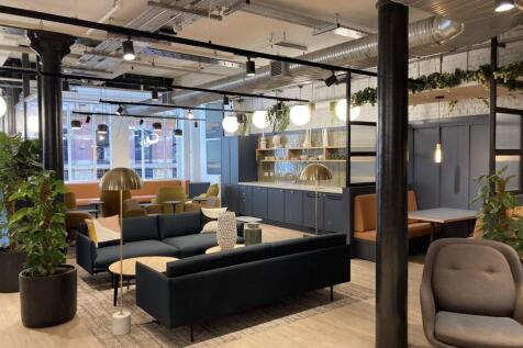 Reception/Business Lounge