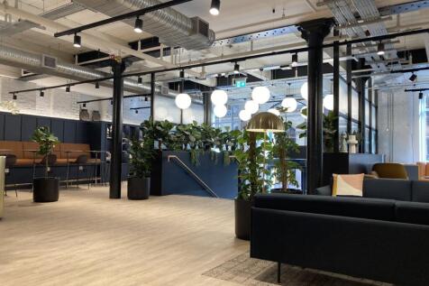 Reception/Business Lounge