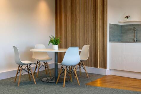 2F Suite4004.jpg