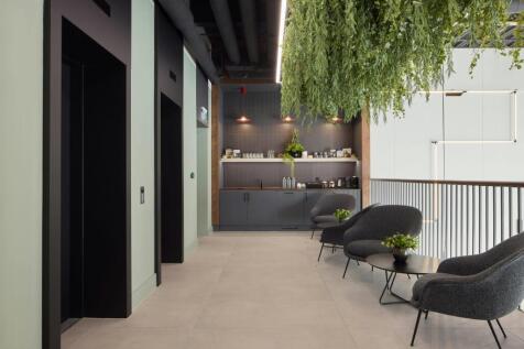 Communal Mezzanine Breakout Space