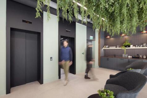 Communal Mezzanine Breakout Space