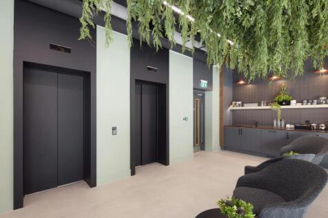 Communal Mezzanine Breakout Space