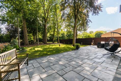 Patio Area &amp; Garden
