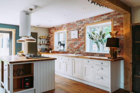 Kitchen breakfast room