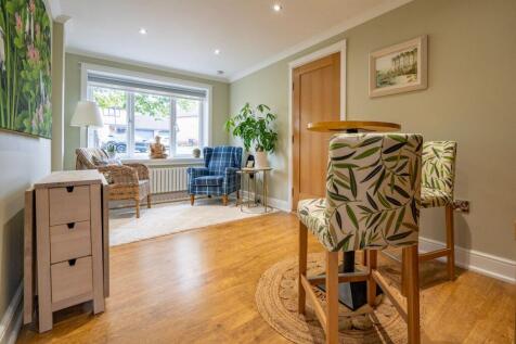 Sitting Room / Office