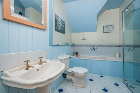 HOUSE BATHROOM