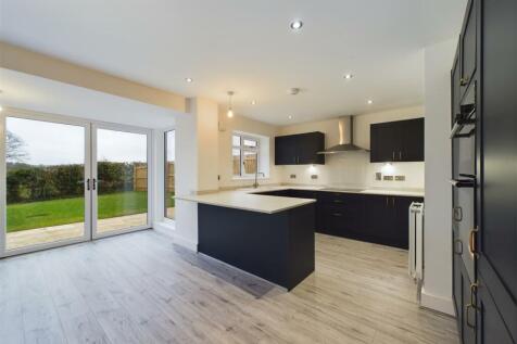 KITCHEN/ LIVING/ DINER
