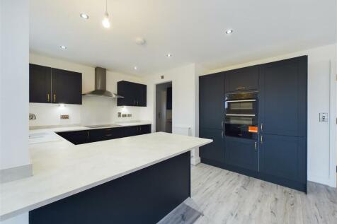 KITCHEN/ LIVING/ DINER