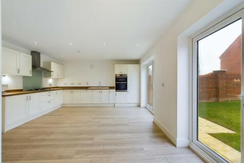 KITCHEN/ LIVING/ DINER