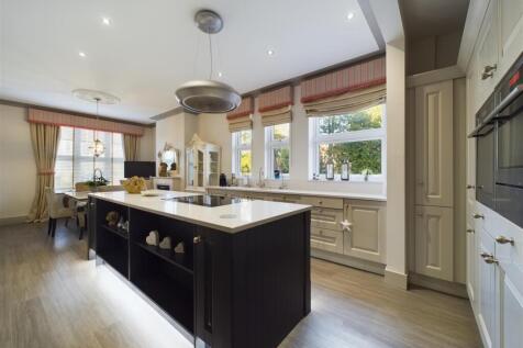 KITCHEN/ DINER