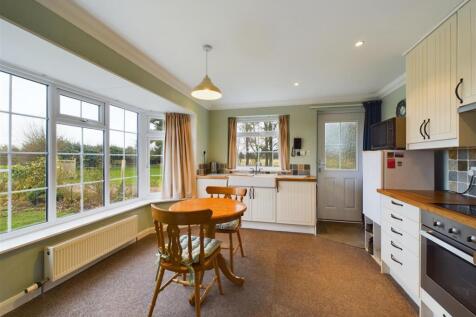 KITCHEN/ DINER