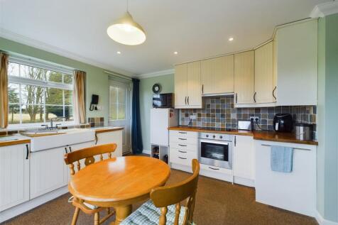 KITCHEN/ DINER