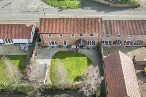 3 Manor Close2.jpg