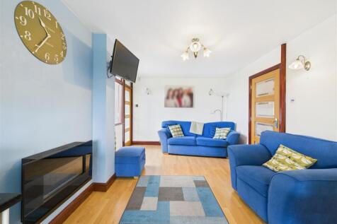 SITTING AREA