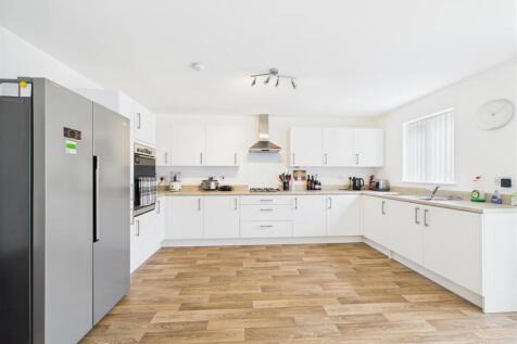 KITCHEN/ LIVING/ DINER