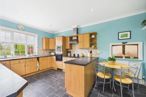 KITCHEN/ DINER