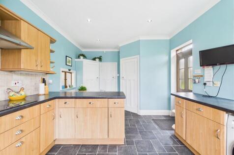 KITCHEN/ DINER