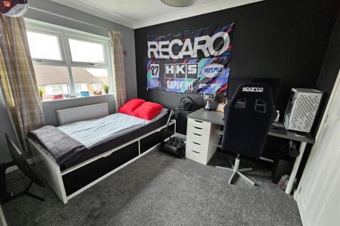 BEDROOM 3