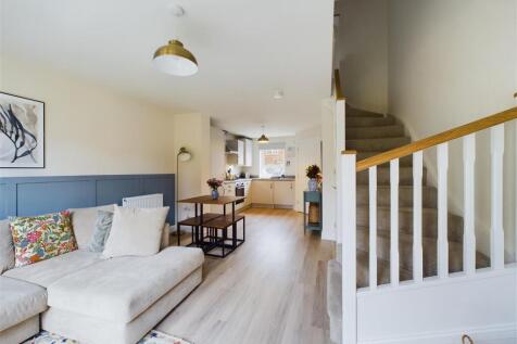 KITCHEN/DINER/LIVING