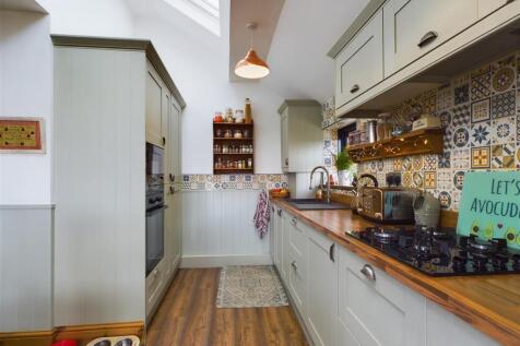 KITCHEN/DINER/LIVING