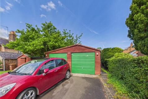 DOUBLE GARAGE