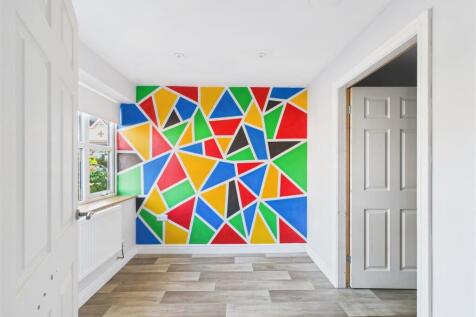 PLAY ROOM