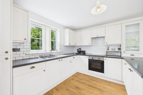 KITCHEN/ DINER