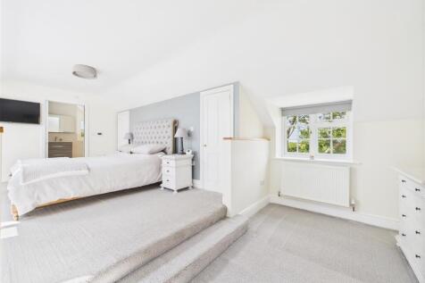BEDROOM 1 WITH DRESSING AREA