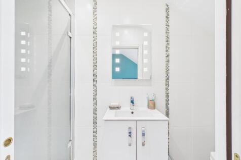 EN-SUITE 2