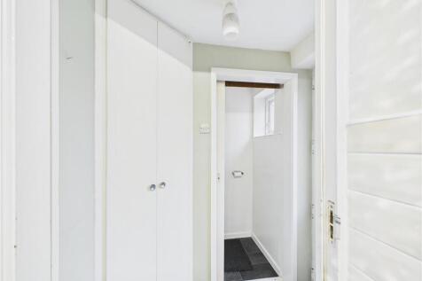INNER HALLWAY