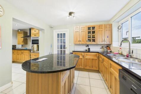 KITCHEN/ DINER