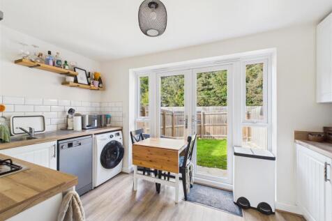 KITCHEN/ DINER