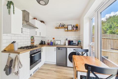 KITCHEN/ DINER