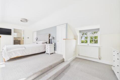 BEDROOM 1 WITH DRESSING AREA