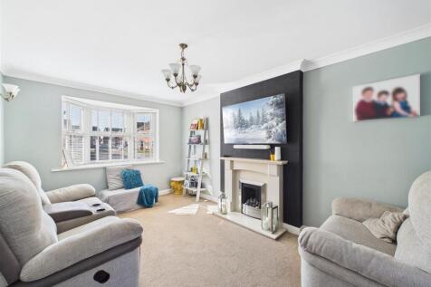 THROUGH LOUNGE/ DINER