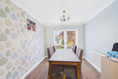 THROUGH LOUNGE/ DINER