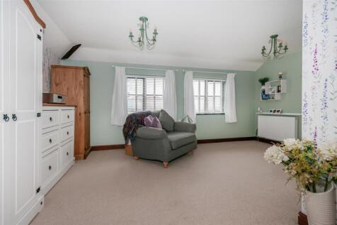 DRESSING AREA/ SITING AREA