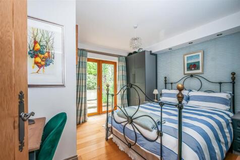 GROUND FLOOR BEDROOM