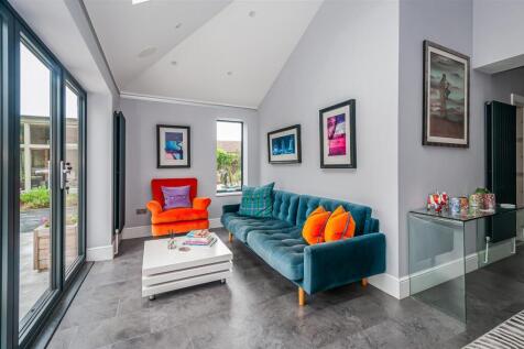 KITCHEN/DINING/ LIVING ROOM