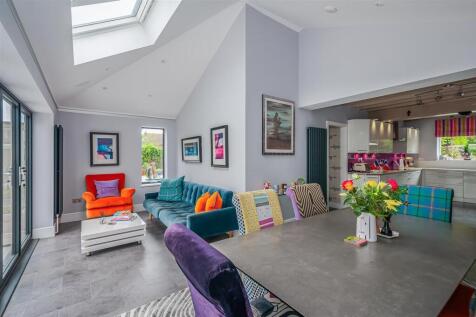 KITCHEN/DINING/ LIVING ROOM