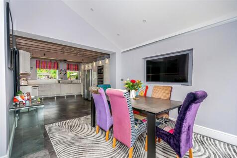 KITCHEN/DINING/ LIVING ROOM