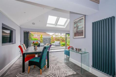 KITCHEN/DINING/ LIVING ROOM