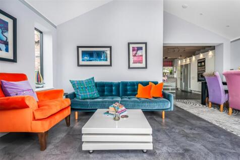 KITCHEN/DINING/ LIVING ROOM