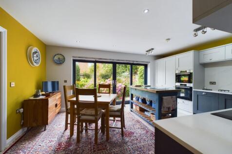 KITCHEN/ LIVING/ DINER