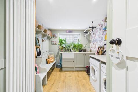 BOOT/ UTILITY ROOM